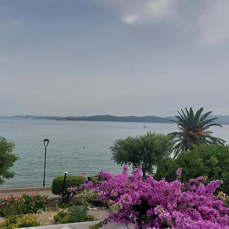 Karmen By The Sea