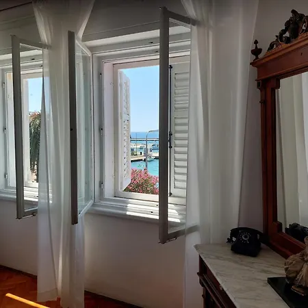Karmen By The Sea Appartement *